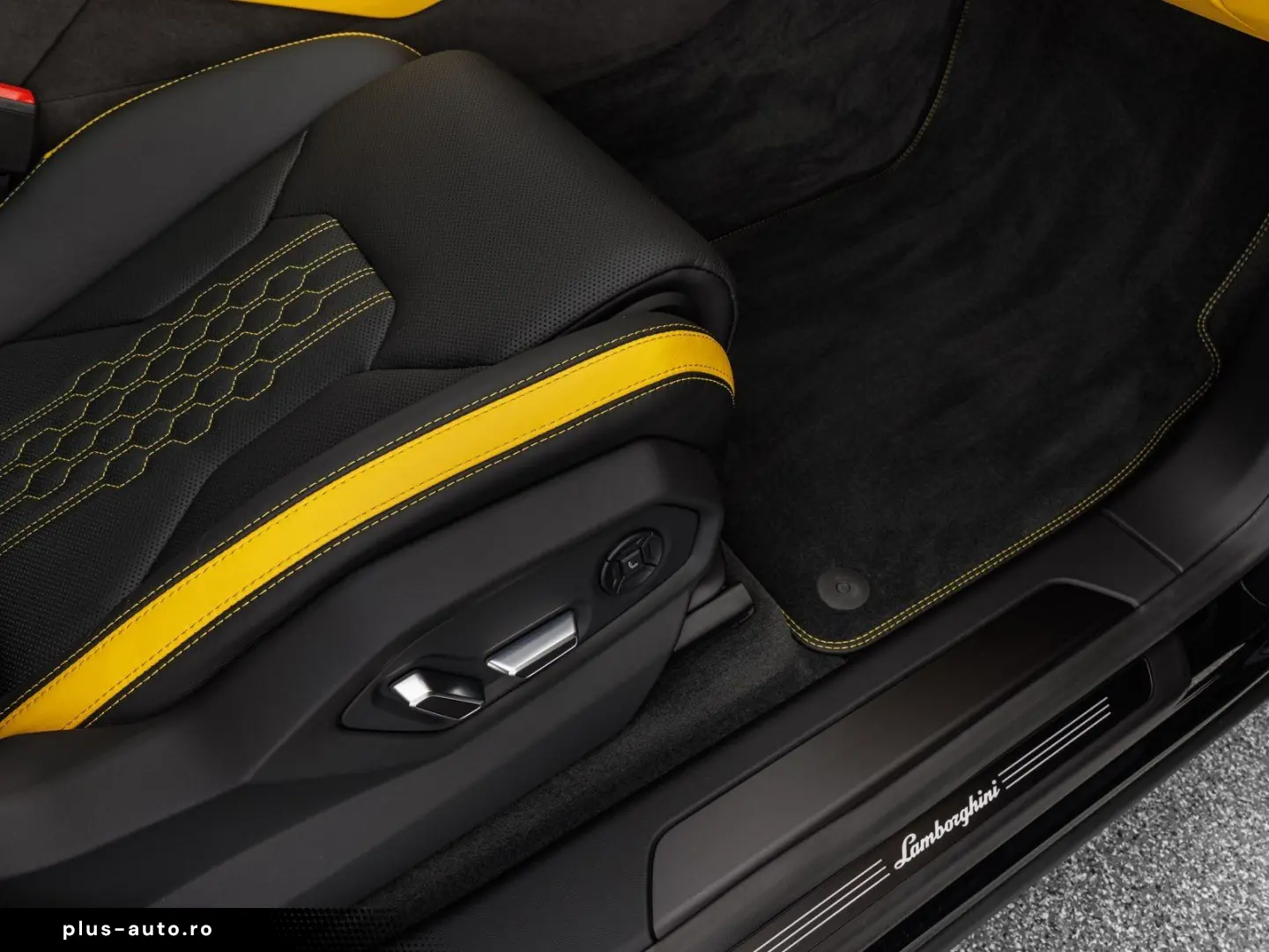 LAMBORGHINI Urus SE