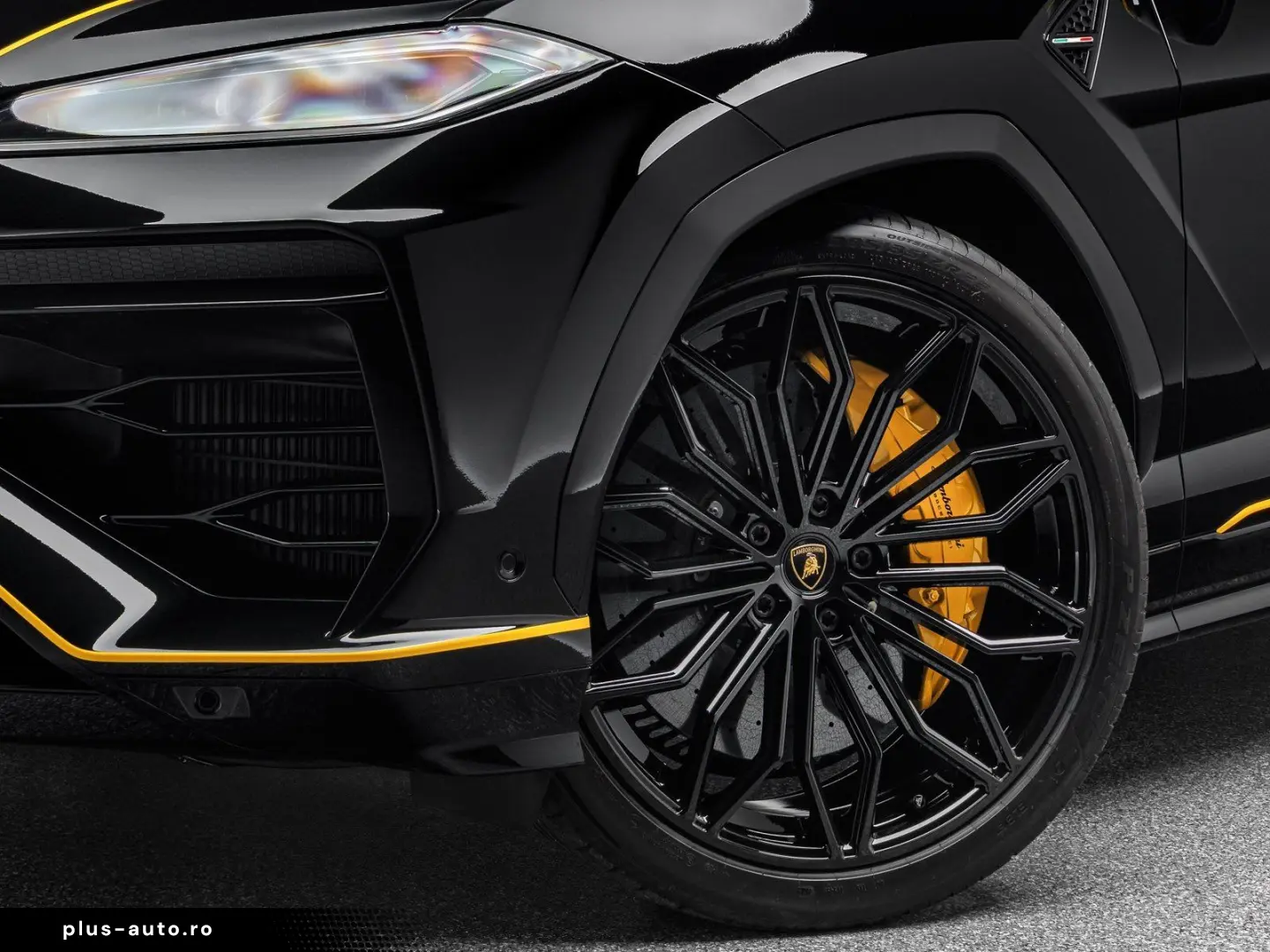 LAMBORGHINI Urus SE