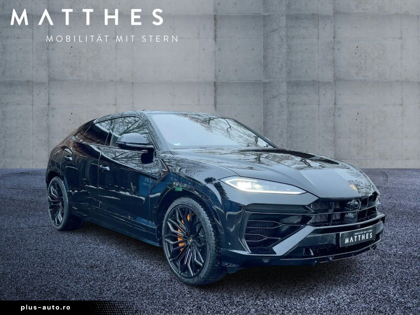 LAMBORGHINI URUS SE Dark-Package Pano B&O-Sound