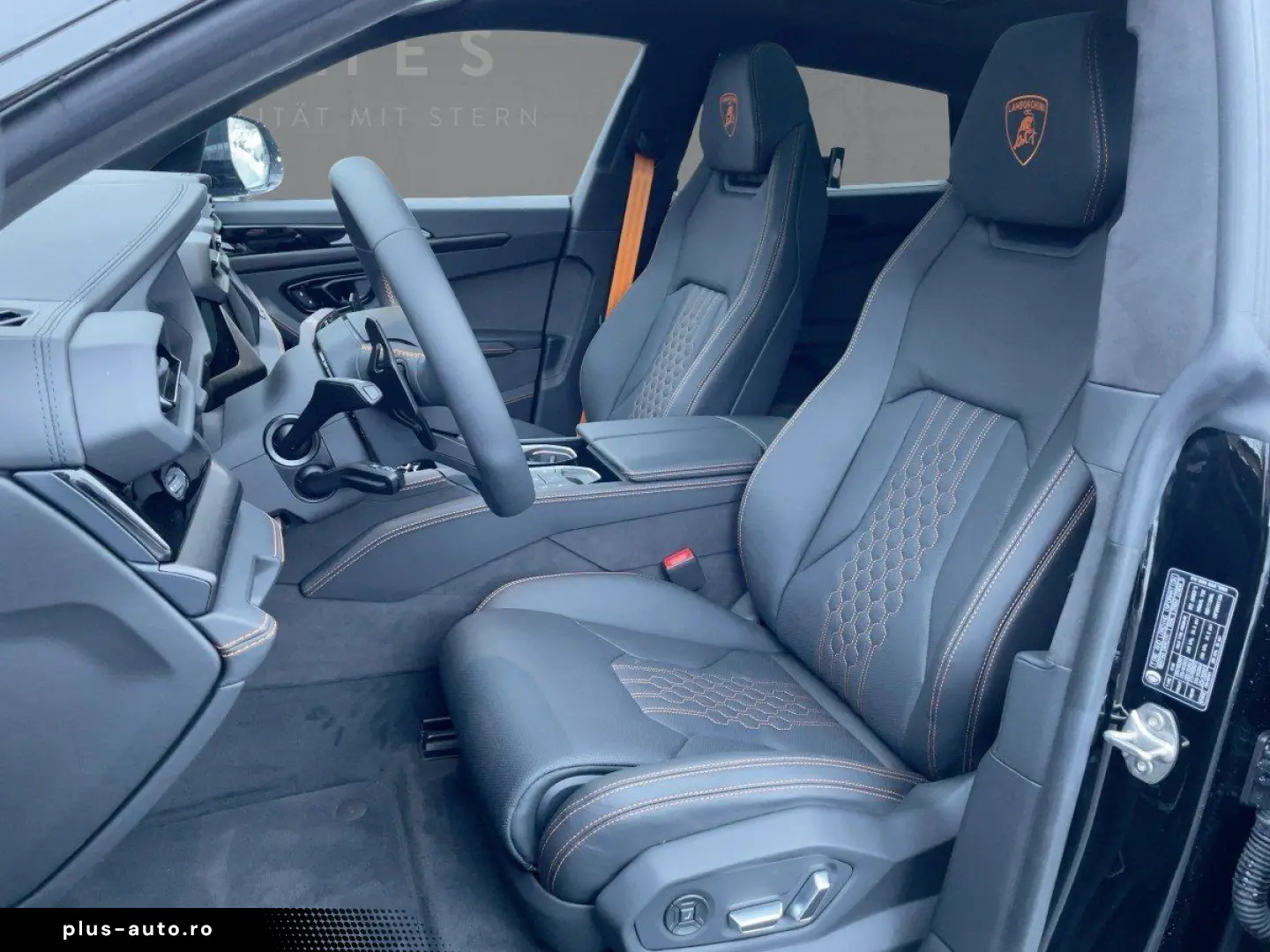 LAMBORGHINI URUS SE Dark-Package Pano B&O-Sound