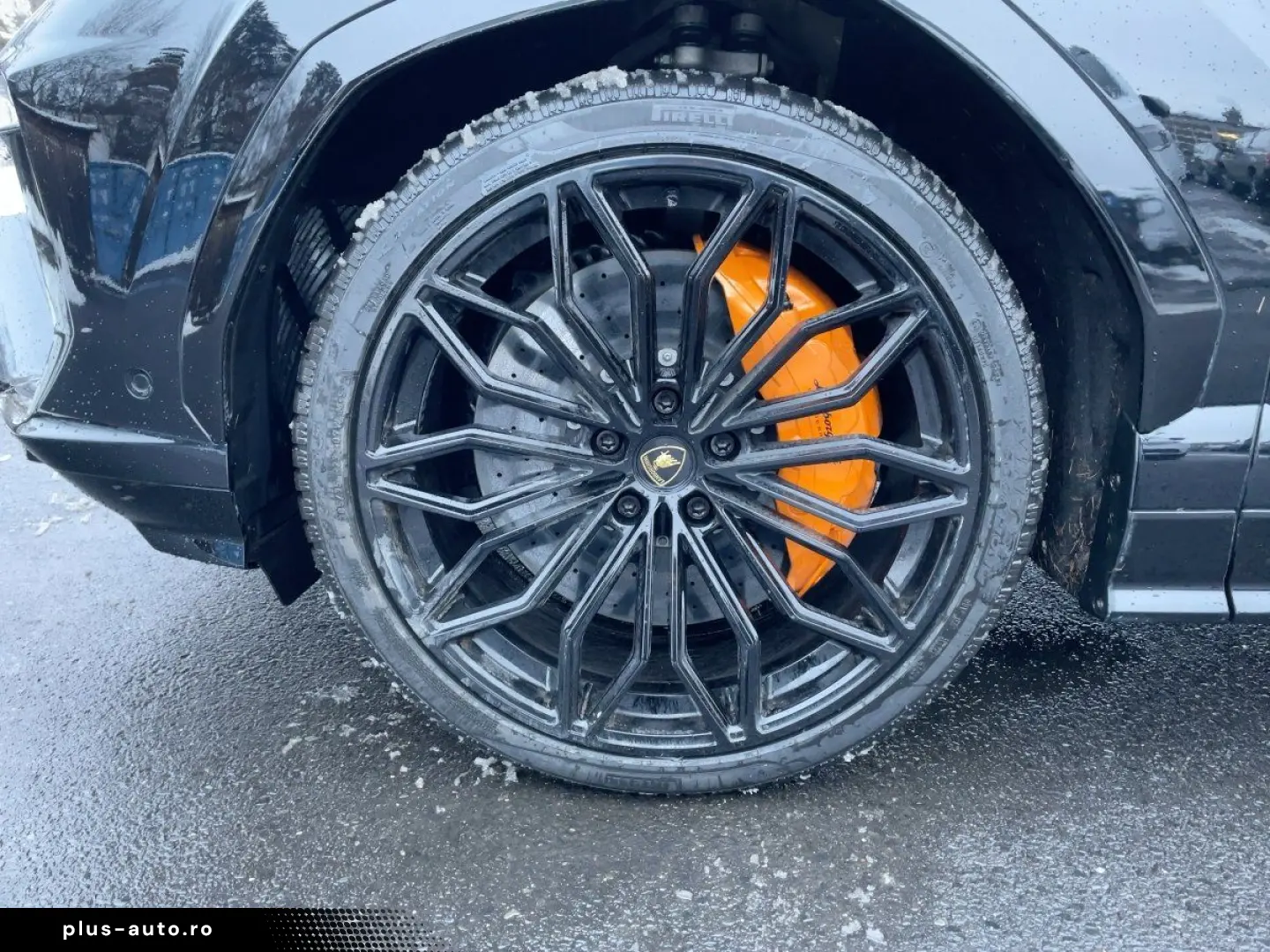 LAMBORGHINI URUS SE Dark-Package Pano B&O-Sound