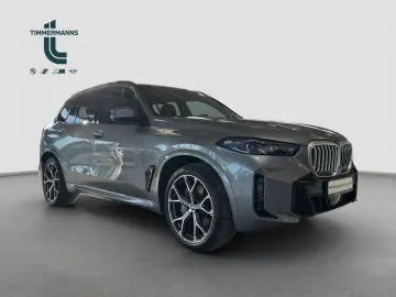 BMW X5 xDrive50e M Sport AdLED DrAssProf H&K Pano