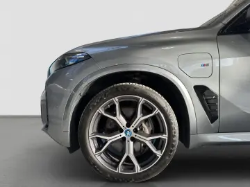 BMW X5 xDrive50e M Sport AdLED DrAssProf H&K Pano