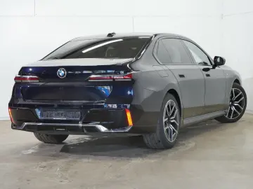 BMW 740d xDrive  Sitzbelüft. im Fond  Lounge Seating