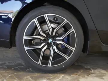 BMW 740d xDrive  Sitzbelüft. im Fond  Lounge Seating