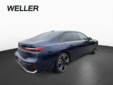 BMW 740d xDr M SPORT SkyLounge StHzg 360  DAPro HUD