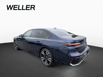 BMW 740d xDr M SPORT SkyLounge StHzg 360  DAPro HUD