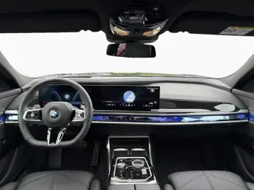 BMW 740d xDr M SPORT SkyLounge StHzg 360  DAPro HUD