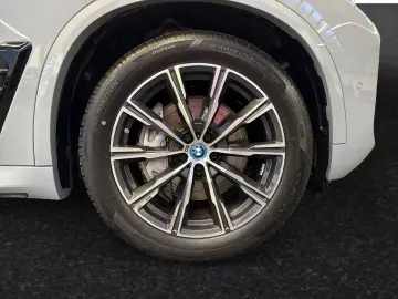 BMW X5 xDrive50e M Sport AHK PanoSkyLounge Stop&Go
