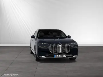 BMW 740d xDrive Standhzg. DA&PAProf. Massage B&W