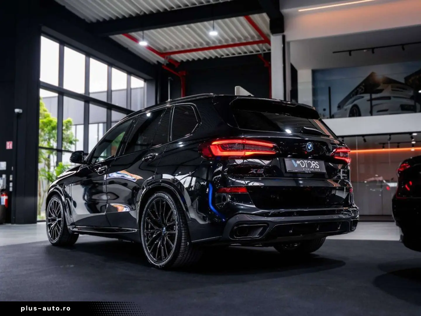 BMW X5 PHEV xDrive45e - M-pack - AHK - Pano - ACC -