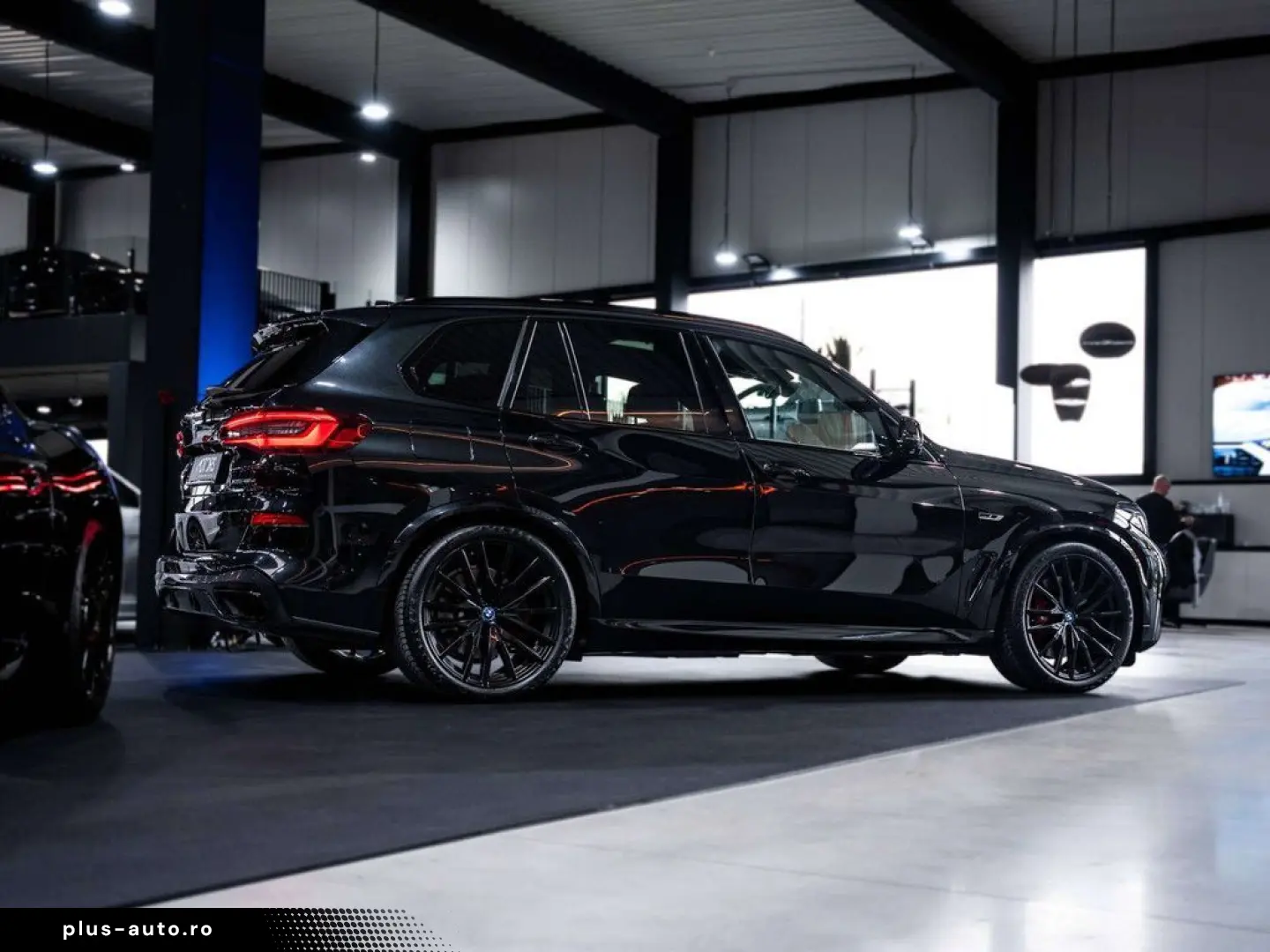 BMW X5 PHEV xDrive45e - M-pack - AHK - Pano - ACC -