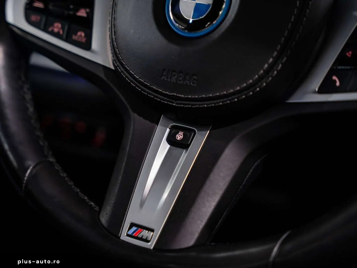 BMW X5 PHEV xDrive45e - M-pack - AHK - Pano - ACC -