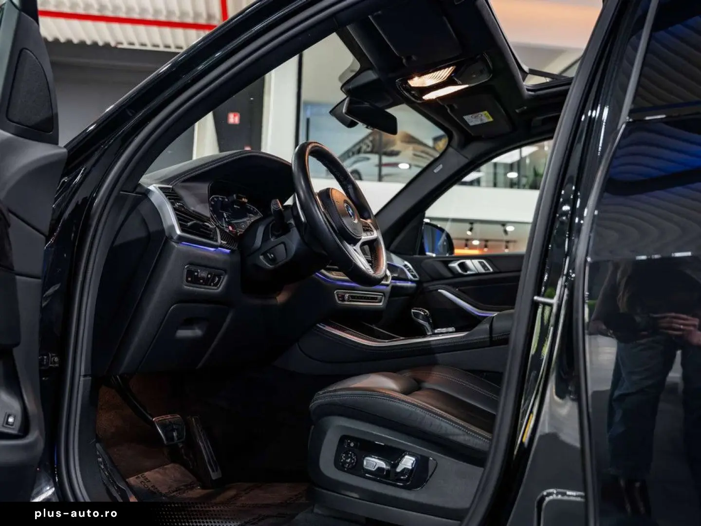 BMW X5 PHEV xDrive45e - M-pack - AHK - Pano - ACC -