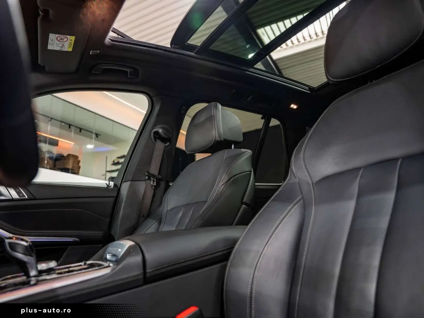 BMW X5 PHEV xDrive45e - M-pack - AHK - Pano - ACC -