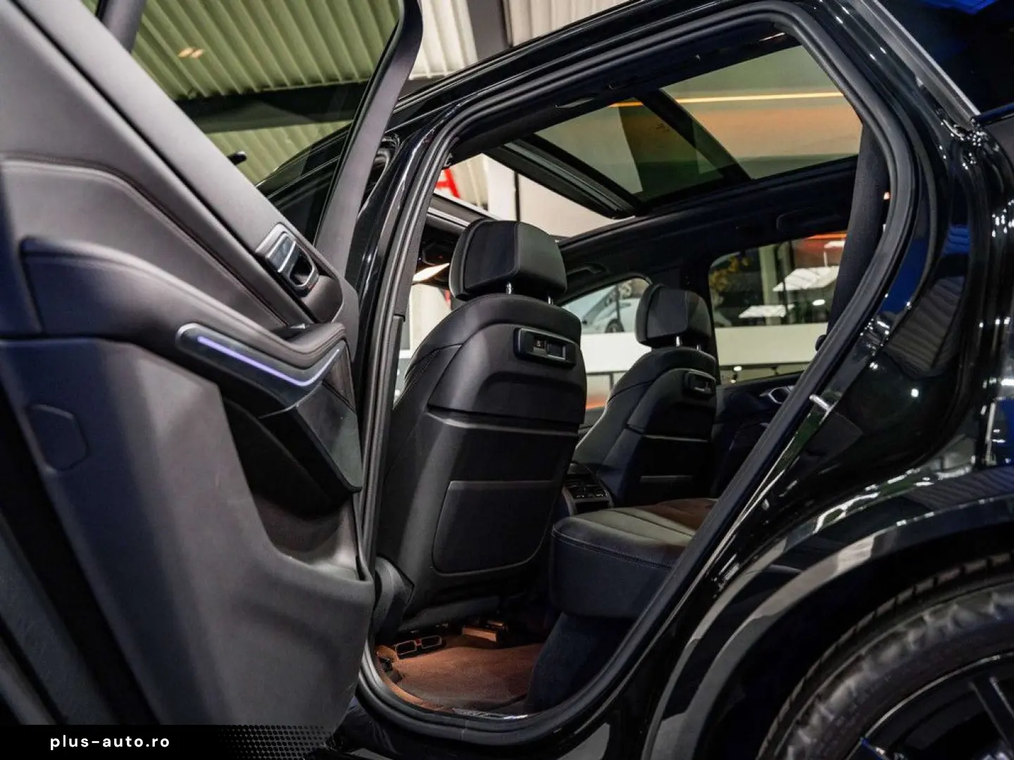 BMW X5 PHEV xDrive45e - M-pack - AHK - Pano - ACC -