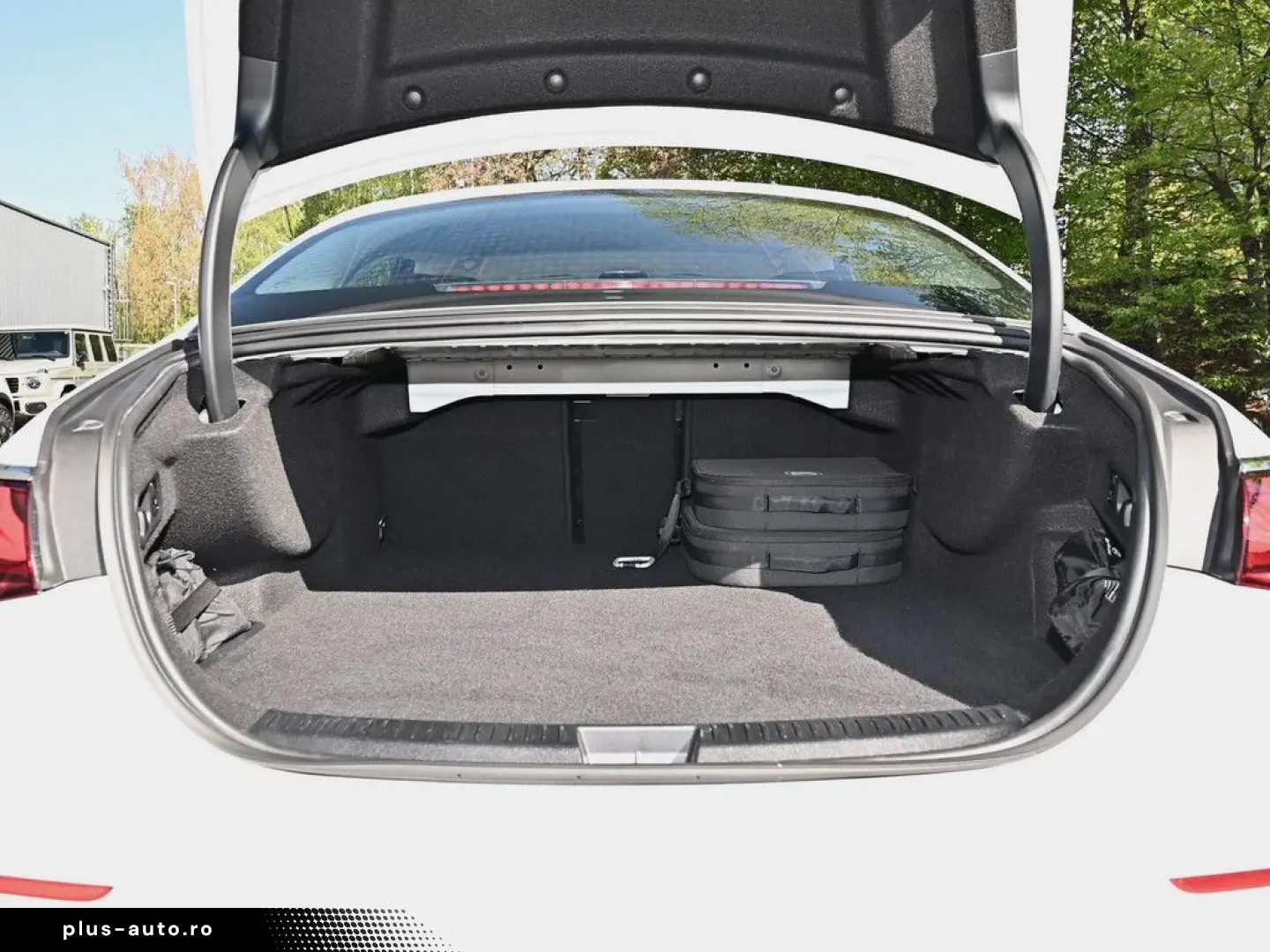 MERCEDES-BENZ E 300 e 4M Avantgarde Advanced  LED Ka&hellip;