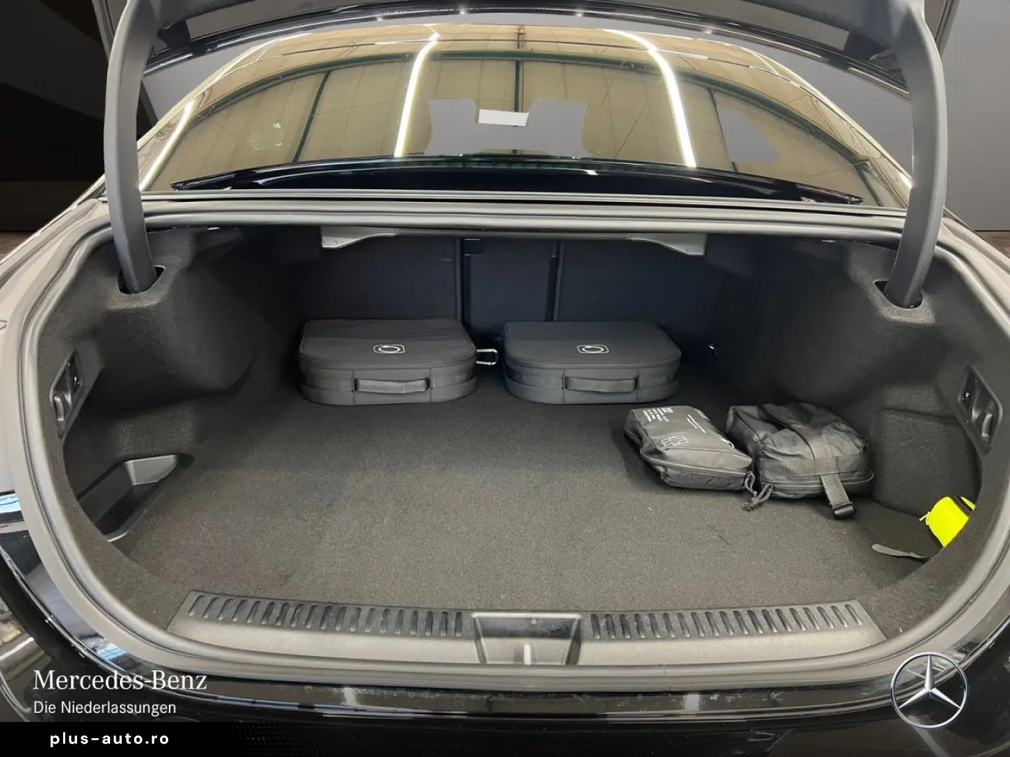 MERCEDES-BENZ E 300 e AMG Adv.  AHK 20  DIGI 360  DI&hellip;