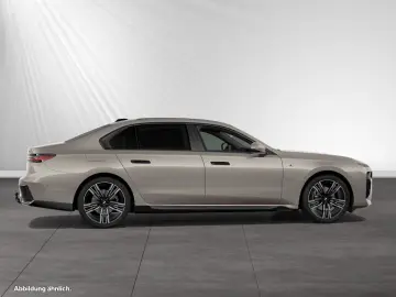 BMW 740d xDrive M Sport SkyLounge AHK Standhzg.