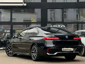 BMW 740d xDrive M Sport SkyPano DA PA Prof Standhz.