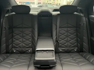 BMW 740d xDrive M Sport SkyPano DA PA Prof Standhz.