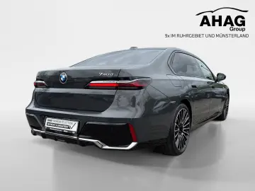 BMW 740d xDrive M SPORT FondEnt SkyL StHz DAPro