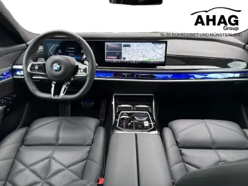 BMW 740d xDrive M SPORT FondEnt SkyL StHz DAPro