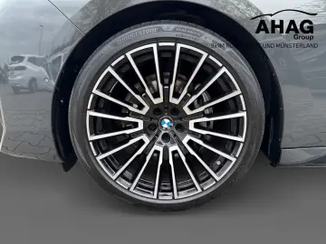 BMW 740d xDrive M SPORT FondEnt SkyL StHz DAPro