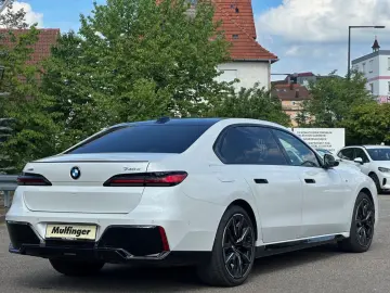 BMW 740d xDr.M Sport PRO Standh.Sky IntAktLenk.21