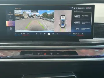 BMW 740d xDr.M Sport PRO Standh.Sky IntAktLenk.21
