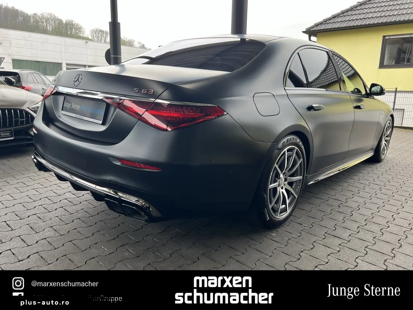 MERCEDES-BENZ AMG S 63 E First-Class Magno Massage Burm3D
