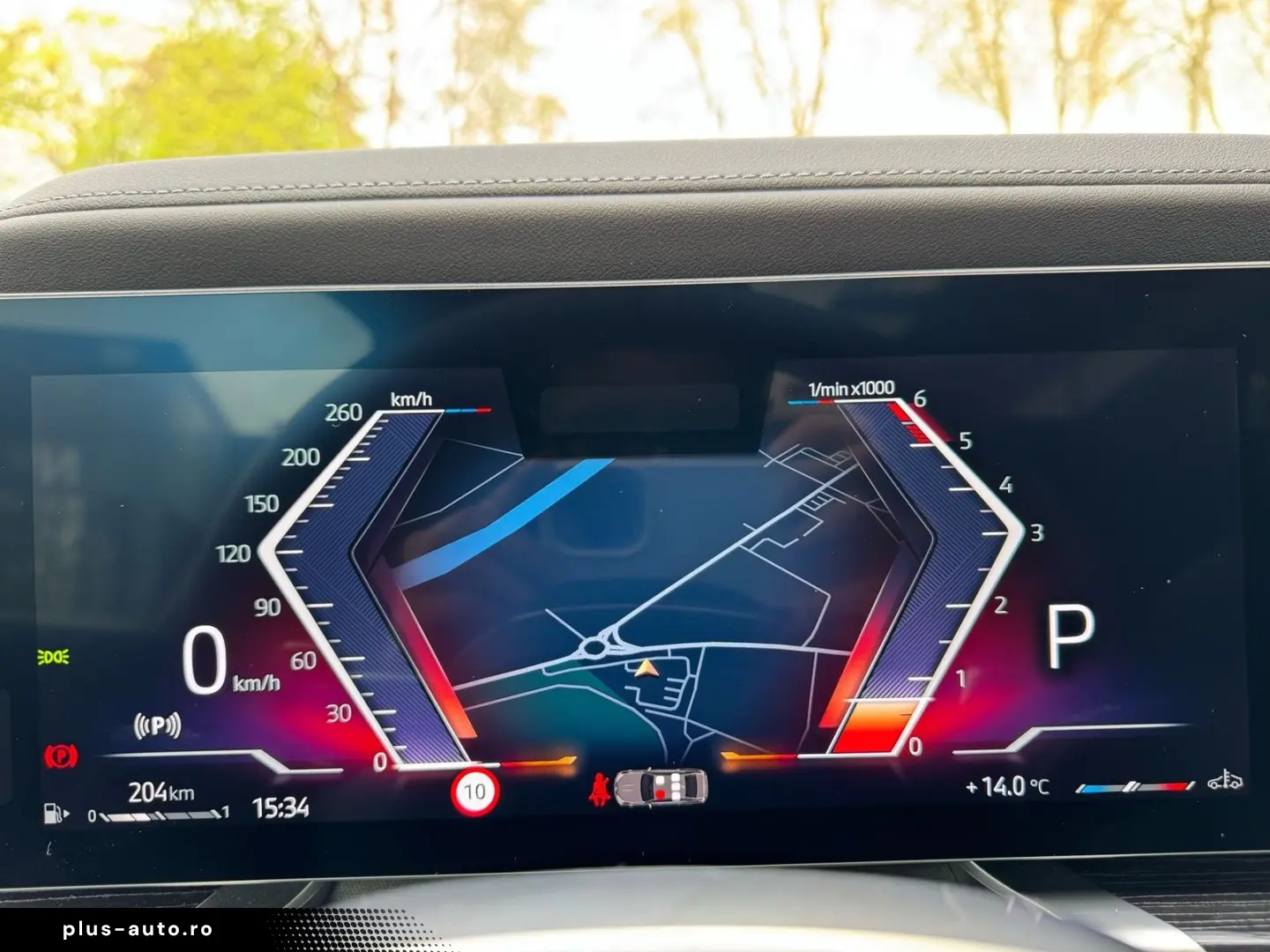 BMW 740d xDrive M Sport PanoSky B&W AHK St-Hzg 21