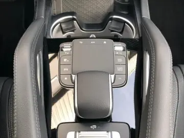 MERCEDES-BENZ GLE 400 e 4MATIC  AMGPremium 22Z Fahra&hellip;