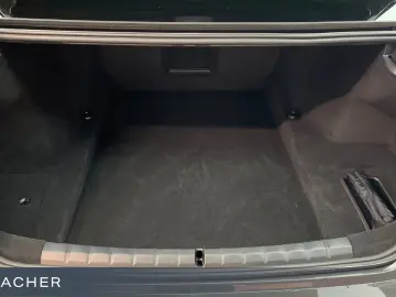 BMW 740d A xDrive M-Sport SkyLou AHK DAProf Autom