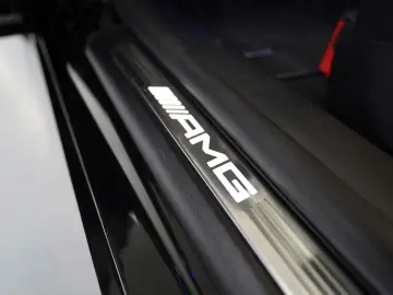 MERCEDES-BENZ SL 43 AMG - MODELL 2025