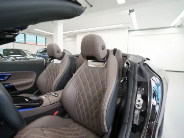 MERCEDES-BENZ SL 43 AMG - MODELL 2025