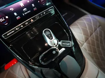 MERCEDES-BENZ SL 43 AMG - MODELL 2025