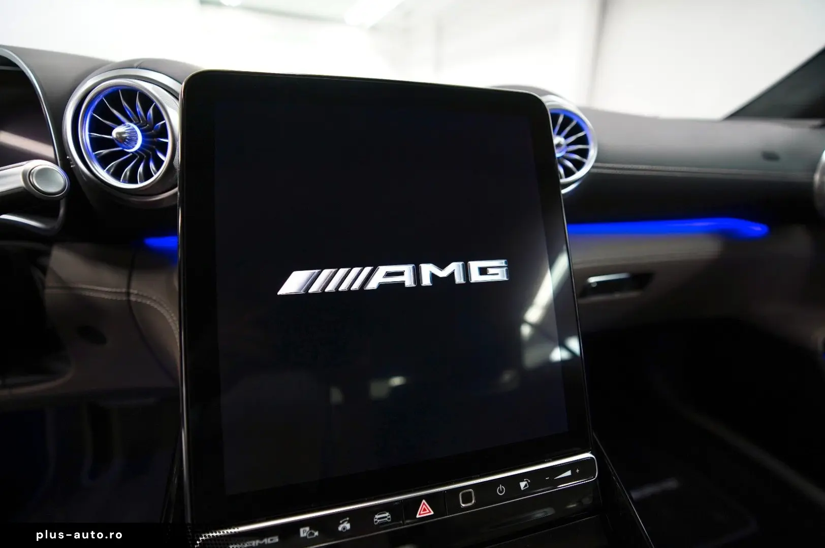 MERCEDES-BENZ SL 43 AMG - MODELL 2025