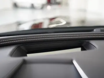 MERCEDES-BENZ SL 43 AMG - MODELL 2025
