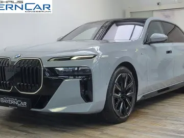 BMW 740d xDrive M Sport Pro B&W Massage Sitzlüftung