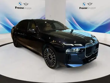 BMW 740d xDrive Limousine 360  STANDHZ HEAD-UP PANO