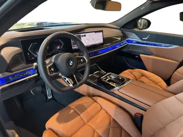 BMW 740d xDrive Limousine 360  STANDHZ HEAD-UP PANO