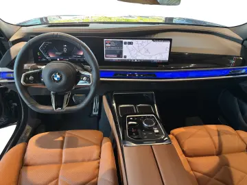 BMW 740d xDrive Limousine 360  STANDHZ HEAD-UP PANO