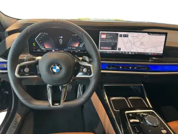 BMW 740d xDrive Limousine 360  STANDHZ HEAD-UP PANO