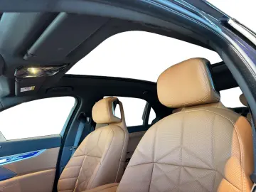 BMW 740d xDrive Limousine 360  STANDHZ HEAD-UP PANO