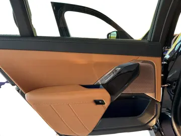 BMW 740d xDrive Limousine 360  STANDHZ HEAD-UP PANO