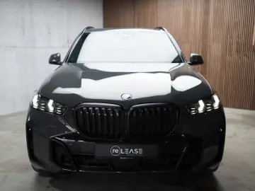 BMW X5 xDrive 50e M-Sport   Individual   B&W   HuD