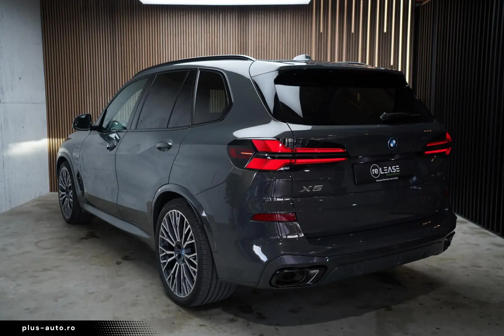 BMW X5 xDrive 50e M-Sport   Individual   B&W   HuD
