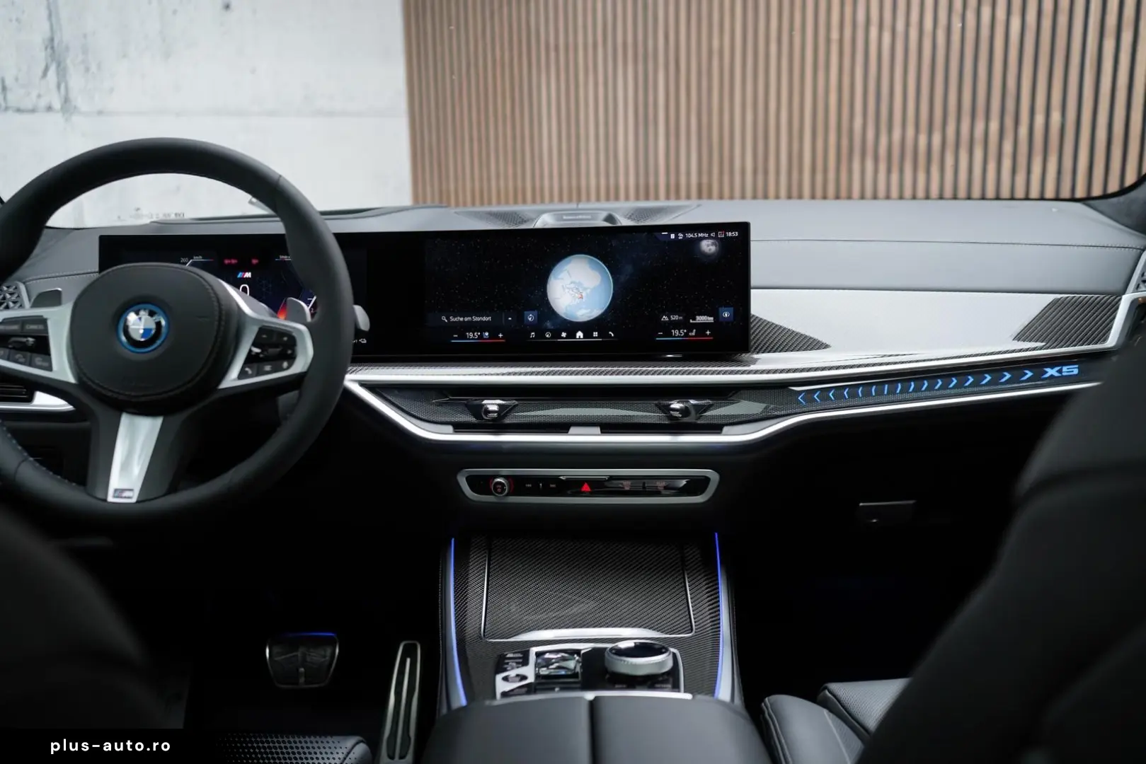 BMW X5 xDrive 50e M-Sport   Individual   B&W   HuD