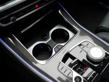BMW X5 xDrive 50e M-Sport   Individual   B&W   HuD